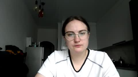 Snapshot of lunavelvet3 chatting on November 2025 09:15:01 AM lunavelvet3 online show from November 2025 09:15:01 AM