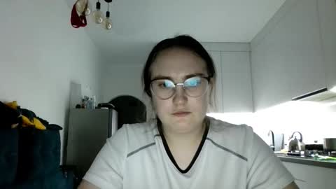 Snapshot of lunavelvet3 chatting on December 2025 03:06:01 PM lunavelvet3 online show from December 2025 03:06:01 PM