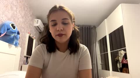 Mila Rose online show from February 2026 05:44:02 PM