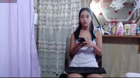 Luna online show from September 2025 06:55:02 PM