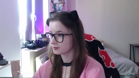 LunaXcherry online show from June 2026 11:03:01 AM