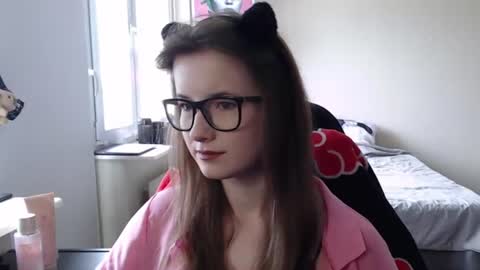 LunaXcherry online show from June 2026 11:08:02 AM