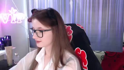 LunaXcherry online show from June 2026 05:06:02 PM