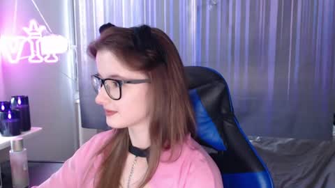 LunaXcherry online show from June 2026 05:13:02 PM