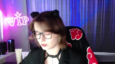 LunaXcherry online show from July 2026 04:42:02 PM