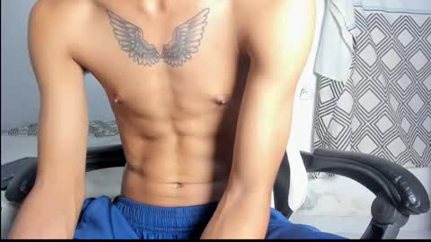 Snapshot of lunay_bigcock420 chatting on October 2025 07:50:02 AM lunay_bigcock420 online show from October 2025 07:50:02 AM