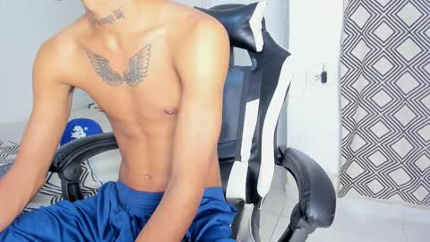 Snapshot of lunay_bigcock420 chatting on October 2025 08:58:02 AM lunay_bigcock420 online show from October 2025 08:58:02 AM