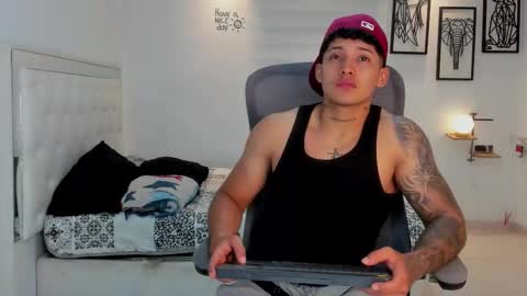 Lunay online show from February 2026 12:54:01 AM