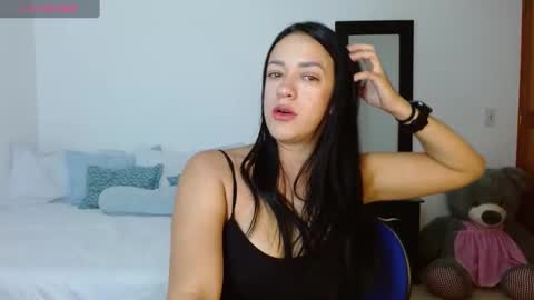 Snapshot of lunayois02 chatting on March 2025 02:34:01 AM lunayois02 online show from March 2025 02:34:01 AM