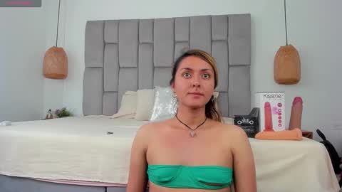 Snapshot of lunitadiva chatting on September 2025 05:28:01 PM lunitadiva online show from September 2025 05:28:01 PM