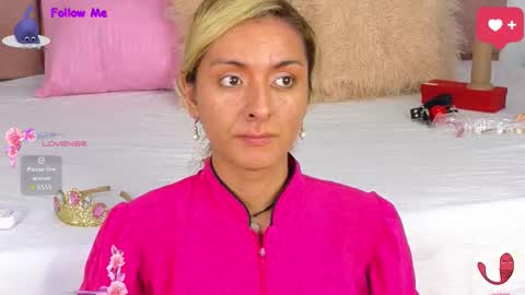 Snapshot of lunitadiva chatting on November 2025 01:51:01 PM lunitadiva online show from November 2025 01:51:01 PM