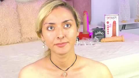 Snapshot of lunitadiva chatting on November 2025 01:55:01 PM lunitadiva online show from November 2025 01:55:01 PM