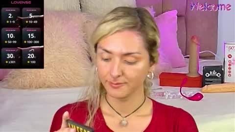 Snapshot of lunitadiva chatting on November 2025 01:22:02 PM lunitadiva online show from November 2025 01:22:02 PM