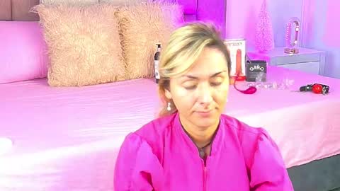 Snapshot of lunitadiva chatting on December 2025 01:49:02 PM lunitadiva online show from December 2025 01:49:02 PM