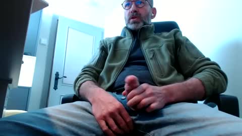 Snapshot of lure4beef chatting on February 2025 12:14:02 PM lure4beef online show from February 2025 12:14:02 PM