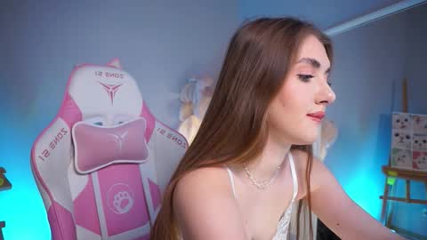 Snapshot of lureofeva chatting on November 2025 02:28:02 PM Eva online show from November 2025 02:28:02 PM