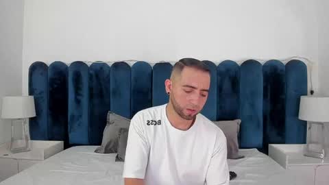 Lushian And Luna online show from May 2026 05:08:01 PM