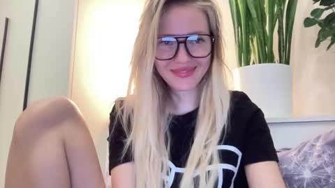 lusiluv online show from February 2026 07:09:02 PM