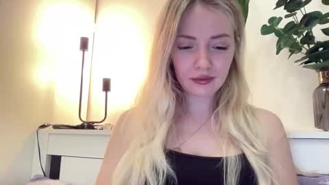 lusiluv online show from February 2026 06:56:02 PM