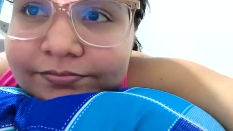 All my social networks for free here  online show from December 2025 04:40:02 AM