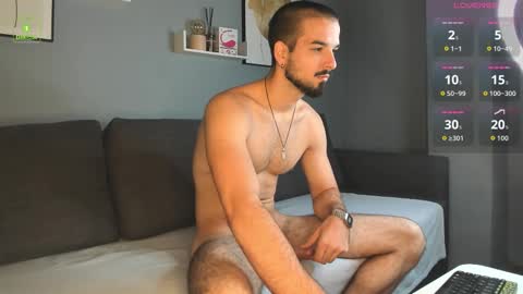 Frank online show from October 2025 05:17:01 AM