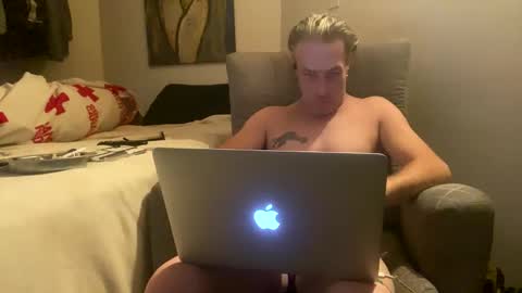 LustnVice Entertainement online show from December 2025 01:44:01 AM