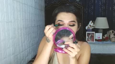Snapshot of lustress_katalina69 chatting on March 2025 11:18:02 AM lustress_katalina69 online show from March 2025 11:18:02 AM