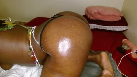 lustrous-choco online show from February 2026 01:23:01 AM