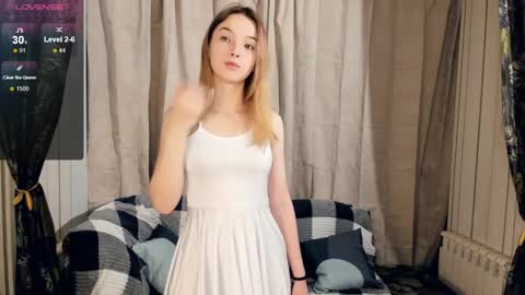 Snapshot of lusty_miss_di chatting on December 2024 09:09:02 PM Isabel online show from December 2024 09:09:02 PM