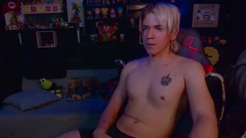 lustymatt online show from October 2025 05:28:02 AM