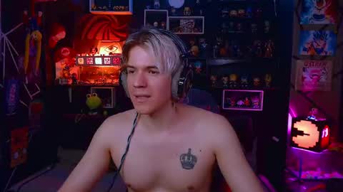 lustymatt online show from November 2025 01:00:01 AM