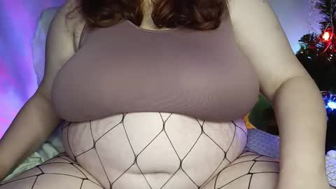 Snapshot of lustymuse chatting on December 2025 01:55:01 AM Lustymuse online show from December 2025 01:55:01 AM