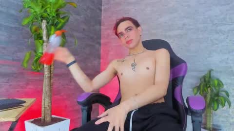 luuck_06 online show from September 2025 09:21:02 AM