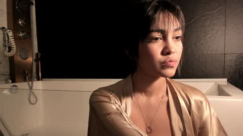 Snapshot of luucy___ chatting on January 2025 03:46:02 PM Lu online show from January 2025 03:46:02 PM