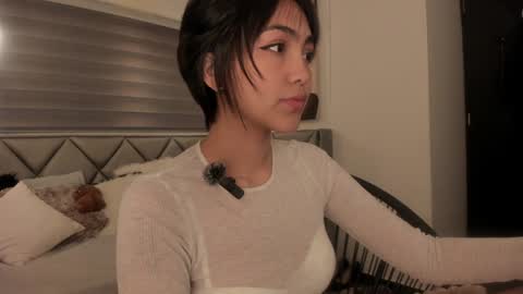 Snapshot of luucy___ chatting on February 2025 12:39:01 PM Lu online show from February 2025 12:39:01 PM