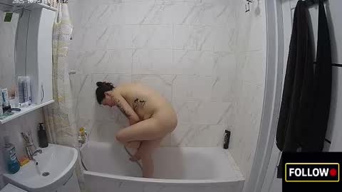 Snapshot of luuvteam chatting on October 2025 11:42:01 AM luuvteam online show from October 2025 11:42:01 AM