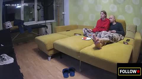 Snapshot of luuvteam chatting on October 2025 08:42:01 PM luuvteam online show from October 2025 08:42:01 PM