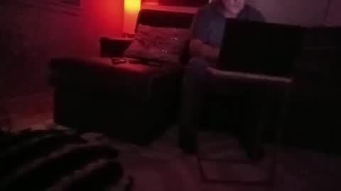 Snapshot of luv2toknstrok chatting on September 2025 11:01:02 AM Luv2tokNstrok online show from September 2025 11:01:02 AM