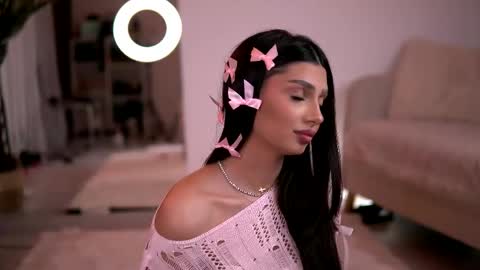 Caprice online show from April 2026 06:19:01 AM