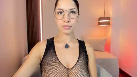 Lu. online show from January 2026 09:50:02 PM