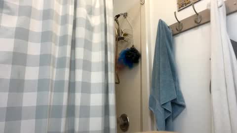 Snapshot of luvtobenude21 chatting on October 2025 11:32:02 AM Joe and Sarah online show from October 2025 11:32:02 AM