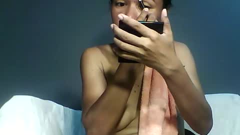 Snapshot of luvu4everxxx chatting on June 2026 03:40:02 AM Bee Bee online show from June 2026 03:40:02 AM