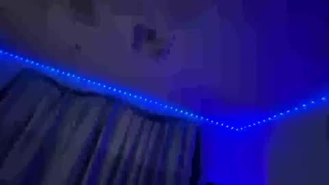 Snapshot of luvvlee chatting on September 2025 10:26:02 AM luvvlee online show from September 2025 10:26:02 AM