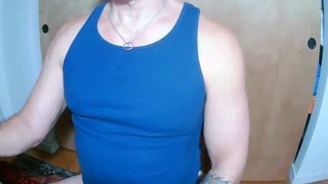 Snapshot of luvzjerkingoff chatting on February 2025 08:07:02 AM luvzjerkingoff online show from February 2025 08:07:02 AM