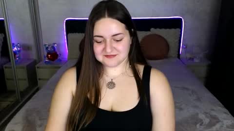 lux_lizz online show from February 2026 10:55:01 PM