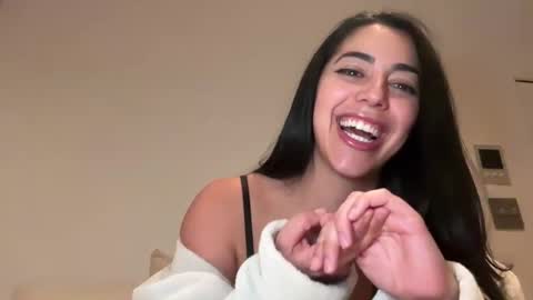 Snapshot of luxcher22 chatting on December 2024 03:23:02 AM luxcher22 online show from December 2024 03:23:02 AM