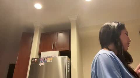 Snapshot of luxcher22 chatting on February 2025 03:19:01 AM luxcher22 online show from February 2025 03:19:01 AM