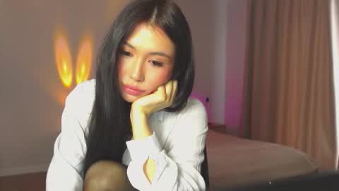 luxeluna_ online show from February 2026 11:26:01 AM