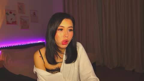 luxeluna_ online show from February 2026 05:41:01 PM