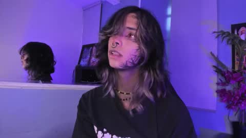 Luxiel 3 online show from December 2025 10:30:02 PM